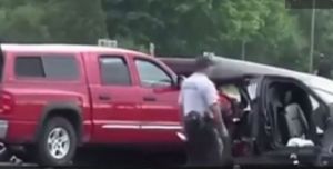 Туй лимузины коточкыч авариягә очрап, 20 кеше һәлак булган - видео