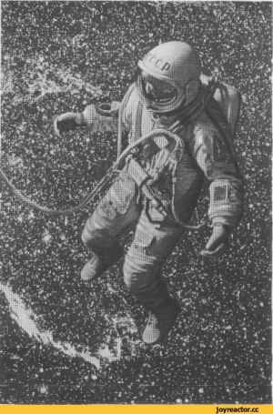 Беренче тапкыр ачык космоска чыккан космонавт Алексей Леонов вафат булган