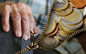 Нинди очракта пенсия түләүне туктатырга мөмкиннәр?