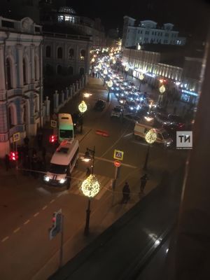 Мәскәүдә хокук саклаучыларга аткан кешене үтергән мизгел видеога эләккән
