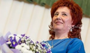 Сания Әхмәтҗанова «День Победы» җырының сүзләрен тәрҗемә иткән
