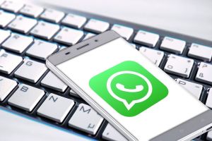Башкортстанда яшәүче хатын WhatsApp чатында гайбәтен таратучыдан 1 миллион таләп итә