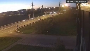 Ейск шәһәрендә самолет һәлакәткә очраган мизгелне видеокүзәтү камерасы төшереп алган