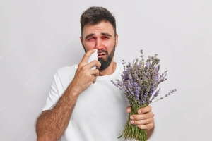 Аллерголог: «Сезонлы аллергия вакытында бит, кул-аяклар, җенси органнар шешәргә мөмкин»