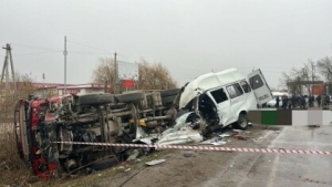 Пассажир автобусы белән авариядә җиде кеше һәлак булган