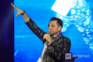 Фирдүс Тямаевның Самарадагы концертында күңелсез хәл булган