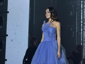 Зәринә Асылкаеваның беренче концерты: «Әбием төпле эш табарга кушты»