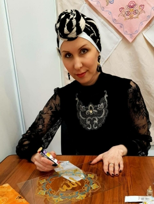 Яман шеш белән көрәшүче кул остасы Эльмира: «Рәсем ясау – авыруымны онытып тору ысулы»