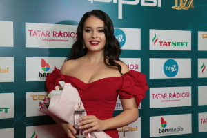 Эльмира Кәлимуллина нәни улы белән татарча сөйләшкән видео күрсәтте