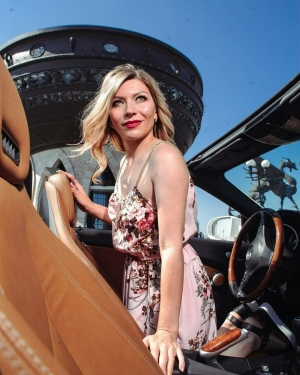 Айгөл Закирҗановадан яңа җыр: «Кил син, димим» дигән исеме үк кычкырып тора...»