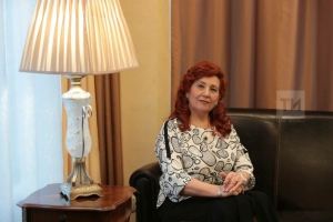 Сания Әхмәтҗанова Камилә Вәлиевага шигырь багышлаган