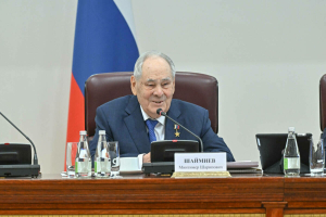 Минтимер Шәймиев Татарстан Рәисе каршындагы Совет утырышында: Республиканың киләчәге якты