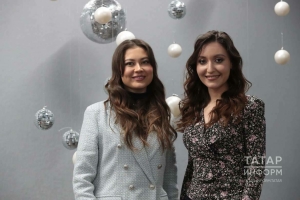 Визажист-стилисттан Яңа елга макияж һәм 15 минутта ясала торган прическа – видео