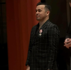 Җырчы Рафис Кәлимуллинны бүләкләгәннәр