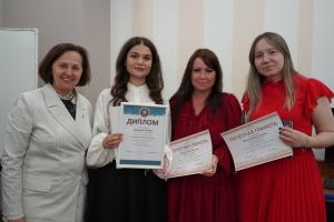 Казанда Шәрәф Мөдәррис исемендәге яшь тәрҗемәчеләр бәйгесендә җиңүчеләрне бүләкләделәр