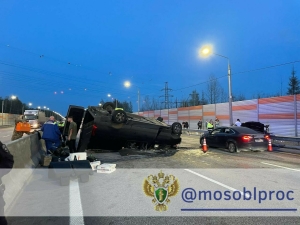 Иртән М-12 юлында авариядә ана белән бала үлгән, 10 кеше имгәнгән