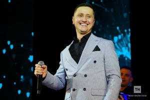 Ришат Фазлыйәхмәтов Хәмдүнә Тимергалиева репертуарындагы җырны яңарткан