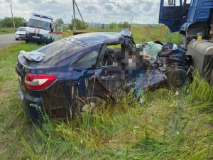 Татарстан юлында каршы як полосага чыккан «Лада» йөртүчесе һәлак