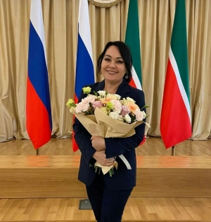 Энҗе Шәймурзина мактаулы исемгә лаек булды
