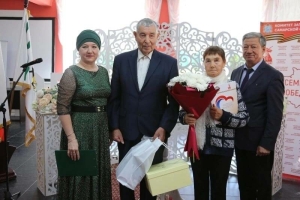 Самарадан Ринат һәм Гөлчирә Нуриевлар гаиләсе: «60 көн генә түгел, 60 ел үткән бит!»
