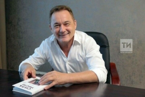 Габделфәт Сафин гомер турындагы җырын тәкъдим итте: «Чабасы да чабасы...»