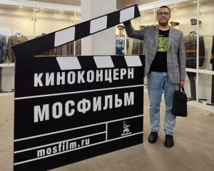 Журналист блокноты: «Мосфильм»га сәяхәт һәм фотограф сәләте + ясалма фәһем нәтиҗәсе