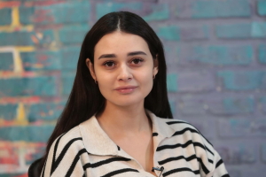 Гөлназ Асаевадан яңа клип: «Кителде күңелем, нишлисең, йөрәк түзә»