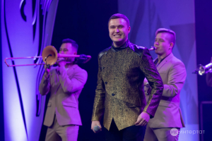Азат Фазлыевтан яңа җыр: «Без дә әле бала идек»