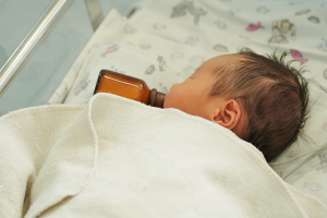 Хезмәткәрләргә, бала тугач, 1 млн сумга кадәр бирә алачаклар