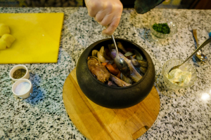 Артык кайнар һәм ачы ризык ашауның нинди зыяны бар?