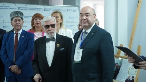 «Ренат Харис, егетлеген җигеп, романнарны бастыргач, татар әдәбиятында яңа чор башланды»