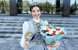 Татар теле укытучысы Резидә Курамшина: «Балалар белән бер дулкында булырга кирәк»