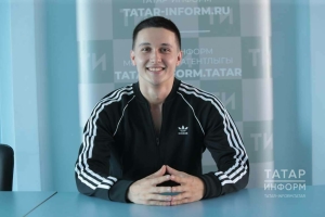 «Мәңге җырларга бирмәс иде» - Айрат Закиров Вадим Захаровтан китүенә шат булуын әйтте