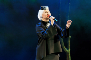 «Ленарым каршы булмас иде» -  Айгөл Бариева яңадан гаилә корырга әзерме?