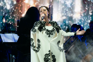 Эльмира Кәлимуллина: «Безнең җырлар үзебездән башка беркемгә дә кирәкми»