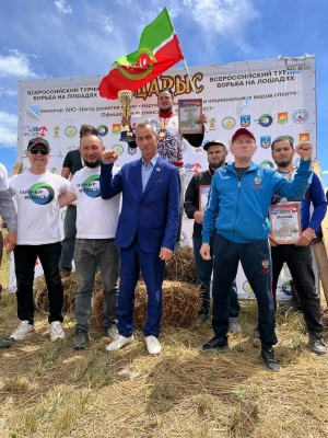 Кукмара егете  Дагыстанда атларда көрәш буенча «Аударыш» Бөтенроссия турнирында җиңде