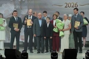 «Бу матчны без бергә җиңдек!» – «Ак чәчәкләр – Ел табибы-2026» бәйгесендә кемнәр җиңде?