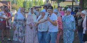 Буыннарны берләштергән бәйрәм: Салмачы бистәсенең бер урамы үз Сабан туен уздырган
