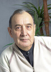 Рафаэль Салихов