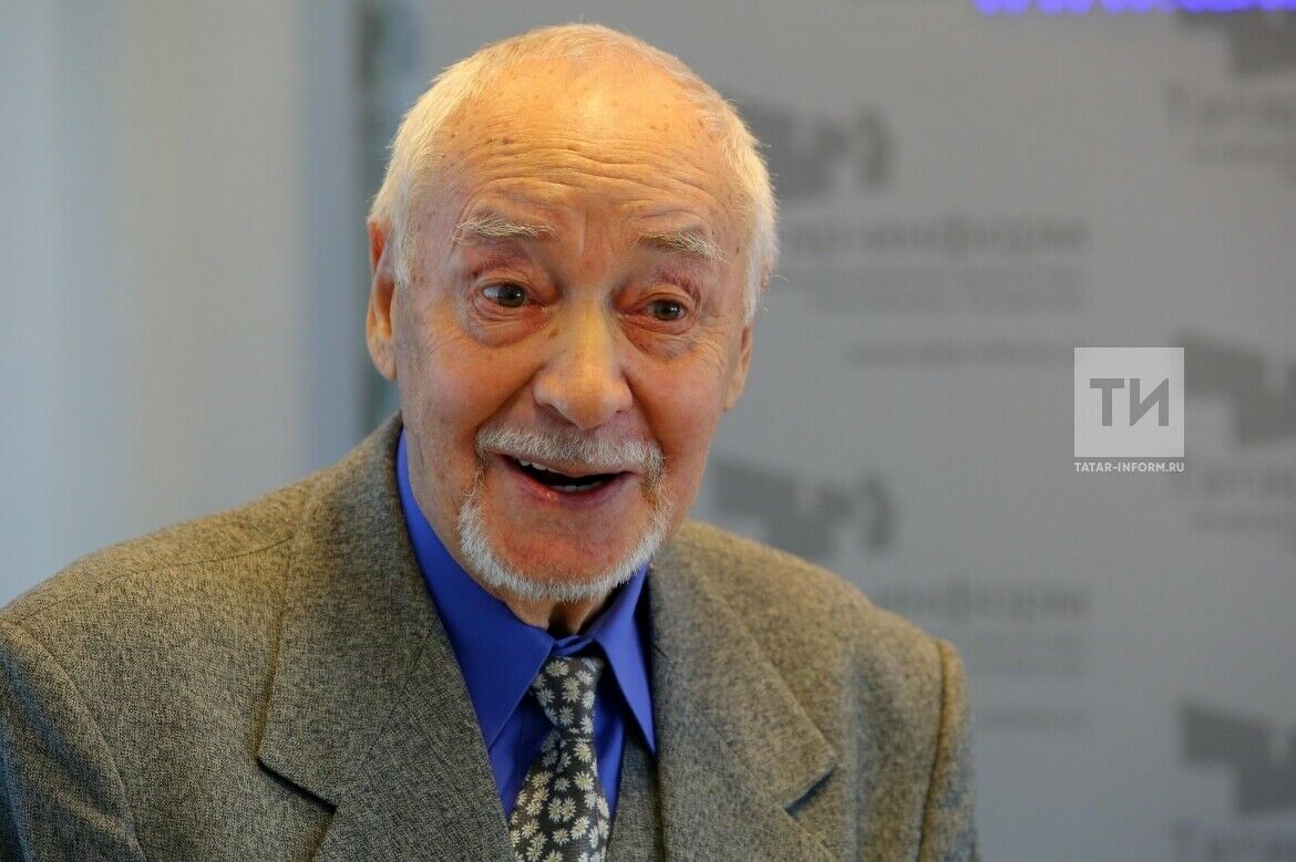 Равил Шәрәфиев