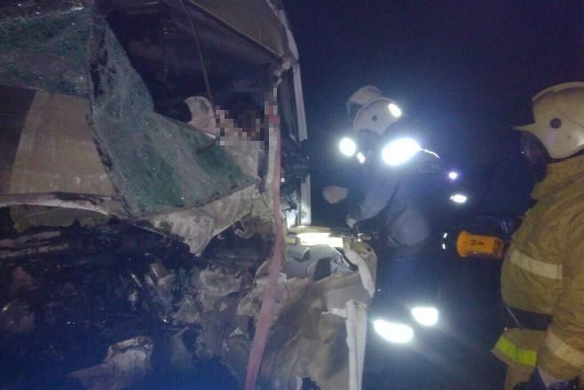 Яңа ел кичендә Питрәч районындагы авариядә ритуаль хезмәт күрсәтү автомобиле йөртүчесе һәлак булды