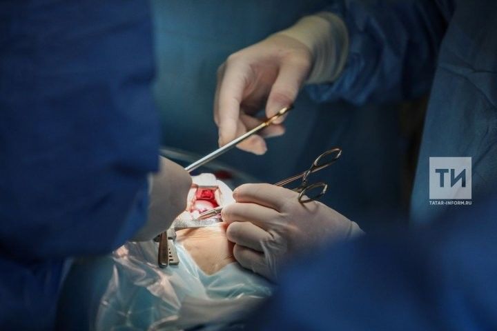 14 яшьлек кыз сукыр эчәгенә операциядән куркып хастаханәдән качкан