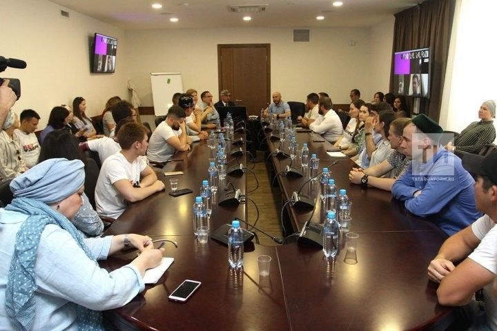 Форум белән конгресс арасында: 35-40 яшьлек милли җанлы активистлар Бөтендөнья татар конгрессында яңа структура даулый