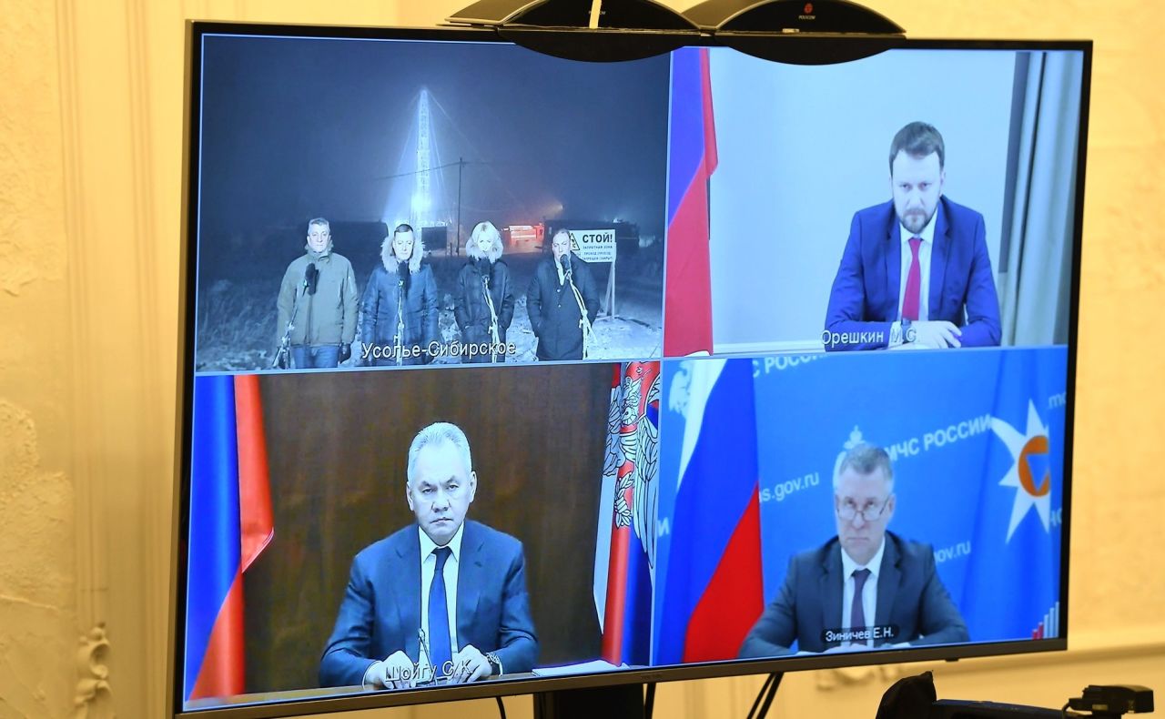 «Салкын, колагыгыз өши» — Владимир Путин башлыкларын салган түрәләргә кисәтү ясады