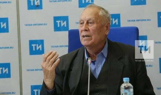 Әзһәр Шакиров: «Татарны башкорт дип яздырган өчен дәүләт судка бирергә тиеш»