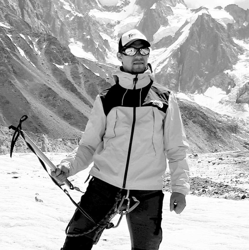 «Ташлар палатканы тишеп кергән»: Камчаткада альпинистларның ничек һәлак булганы билгеле