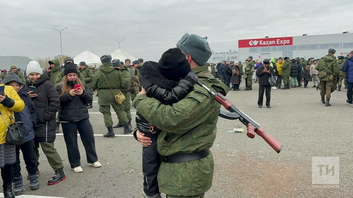 Военкор мобилизацияләнгәннәрнең кайчан өйләренә кайтачакларын әйтте