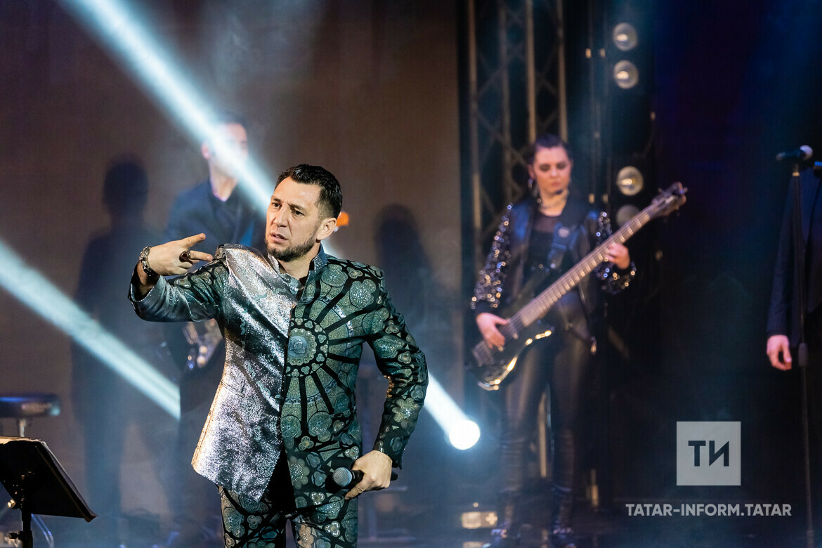 Фирдүс Тямаев концерты: «Тямаевка «пиар» кирәк түгел»