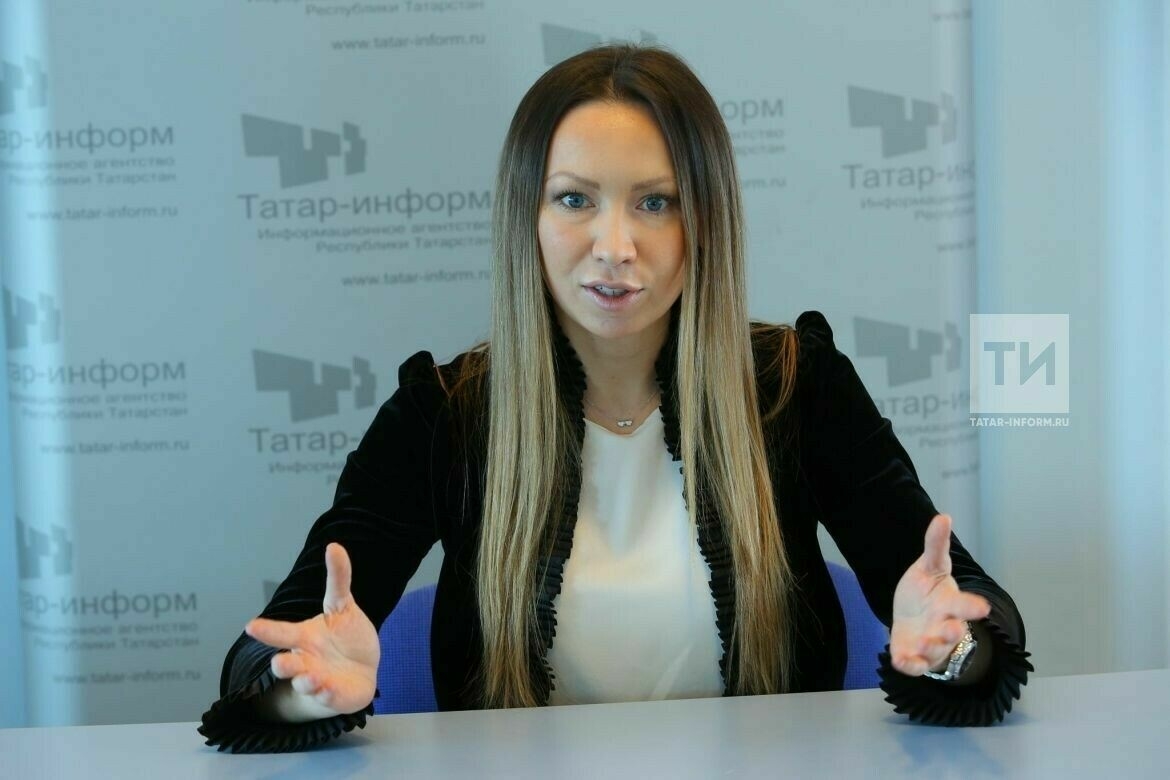 Лилия Хәйруллина тормышын сөйләргә яратмый, әмма Саба килене булу-булмавын ниһаять әйтте