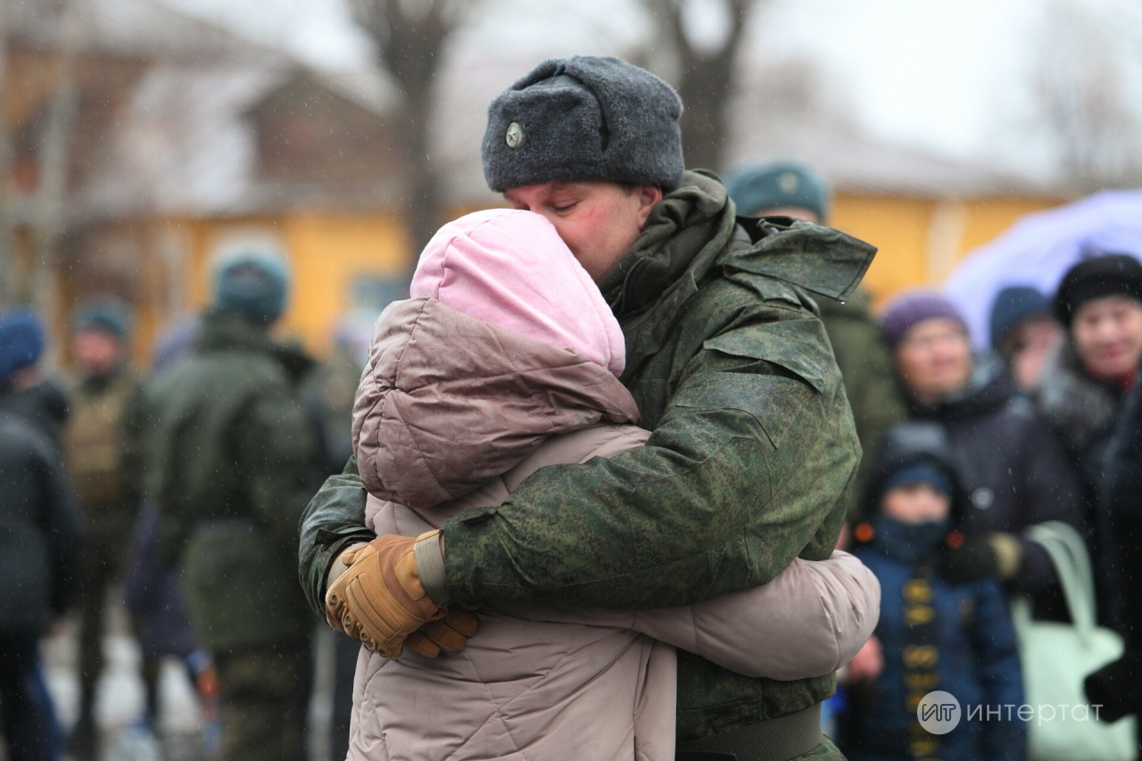 Радий Хәбиров махсус операция хәрбиләренә булышу өчен хатын-кызлар отряды төзергә боерды